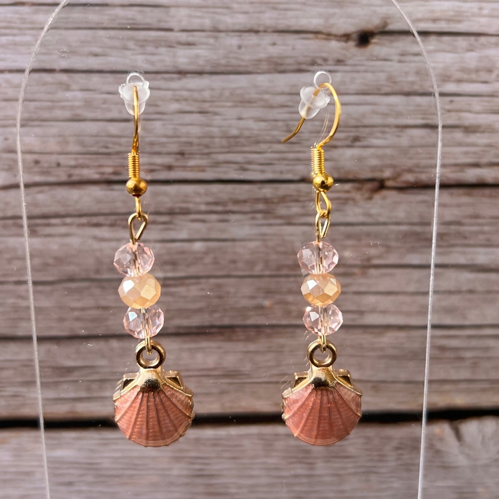Seashell Dangle Earrings - Picture 3 of 8